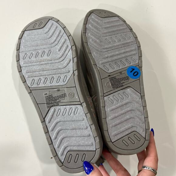 NEW Maurices Iris Gray Sherpa Boot Slipper size 10 - Picture 7 of 9